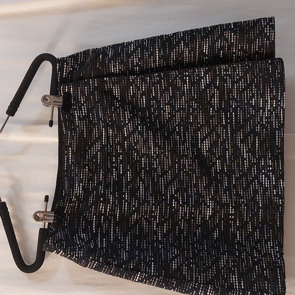 EUC H&M Texture Wrap Mini Skirt Size 8